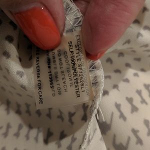 41 Hawthorn Tops - π 3/$20 41Hawthorn sleeveless top L 41 Hawthorn Tops - π 3/$20 41Hawthorn sleeveless top L